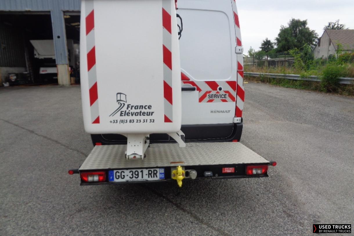 Renault Master 125