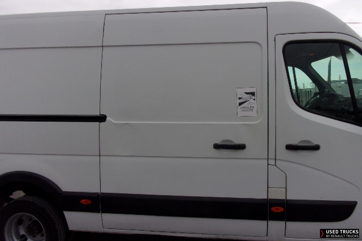 Renault Trucks Master 165