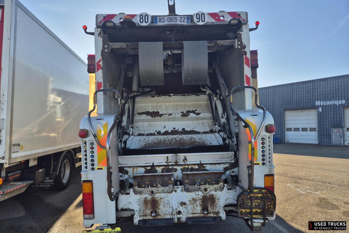 Renault Trucks Premium Distribution 320