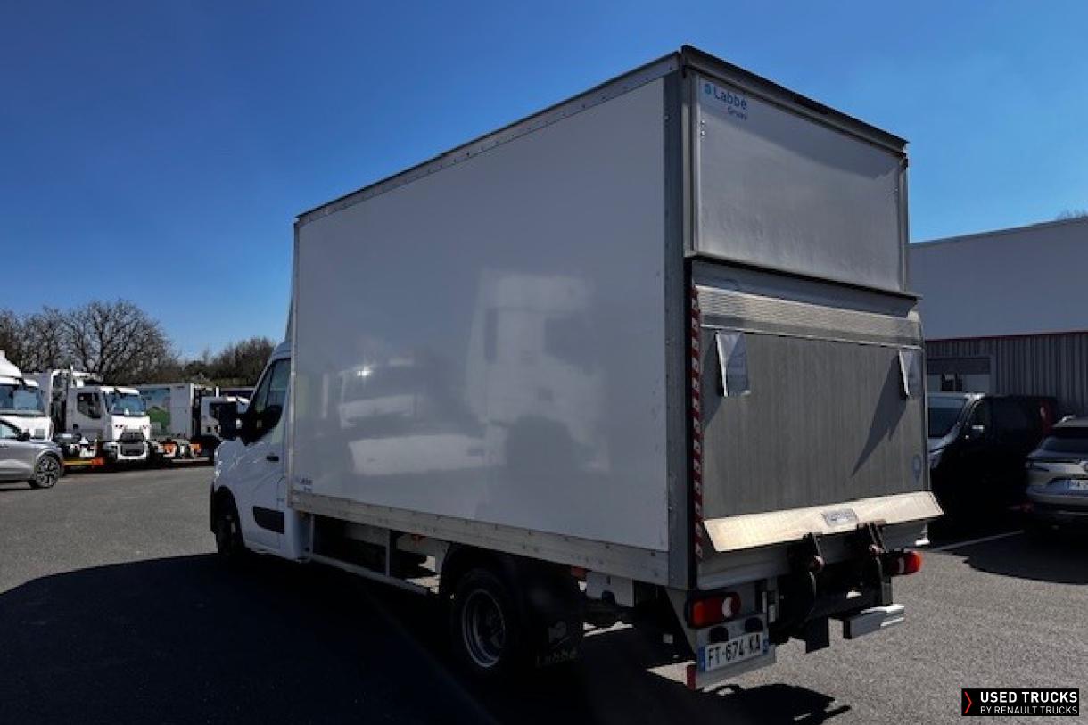 Renault Master 145