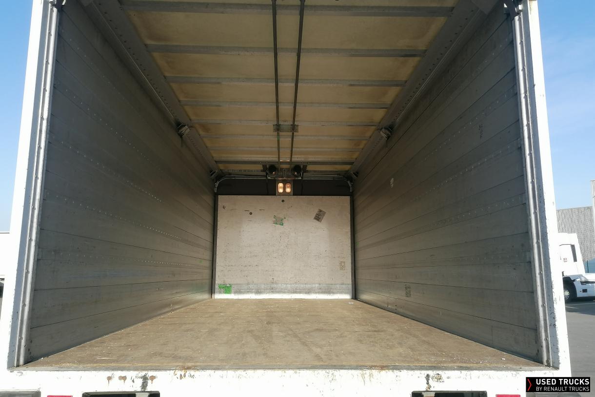 Renault Trucks D 210