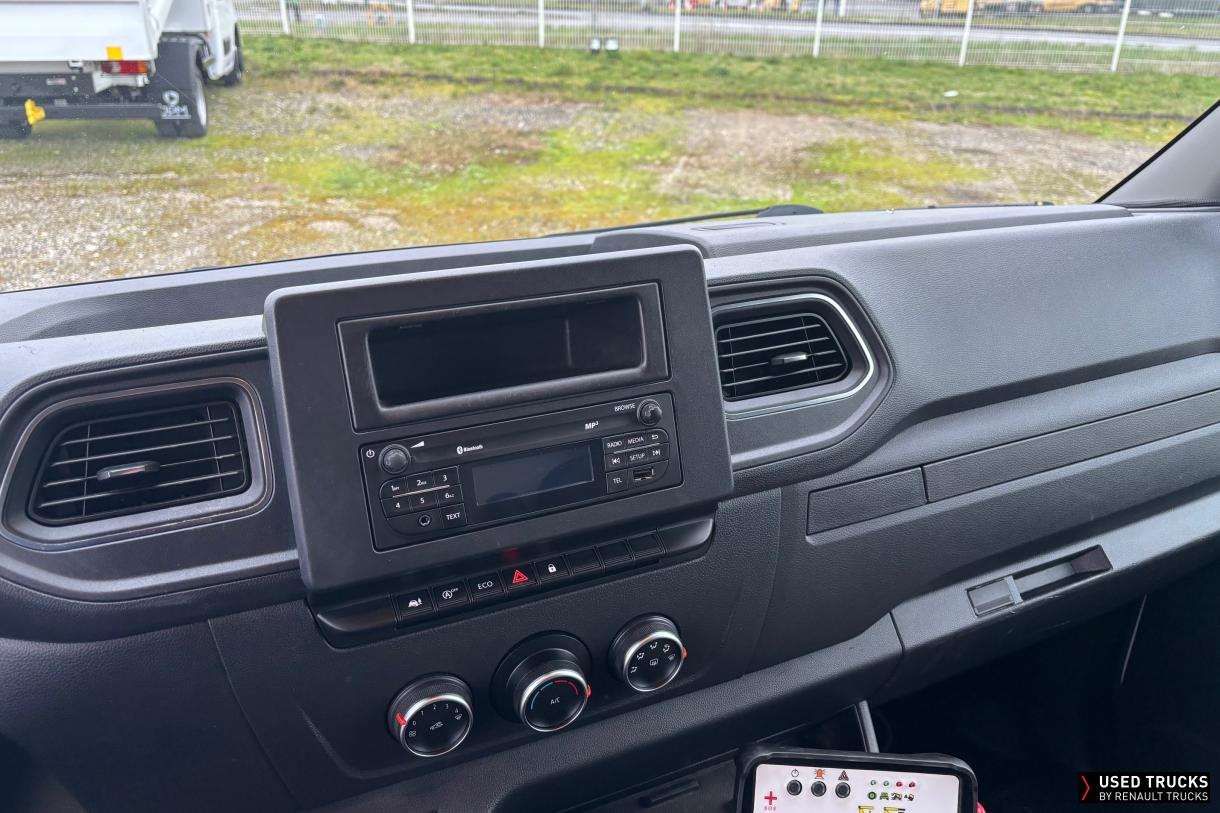 Renault Trucks Master 145