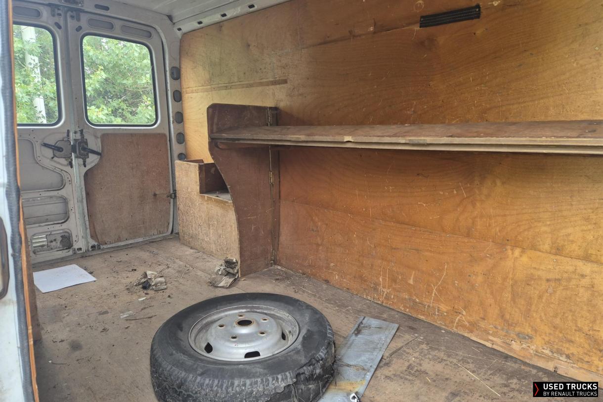 Renault Master 100