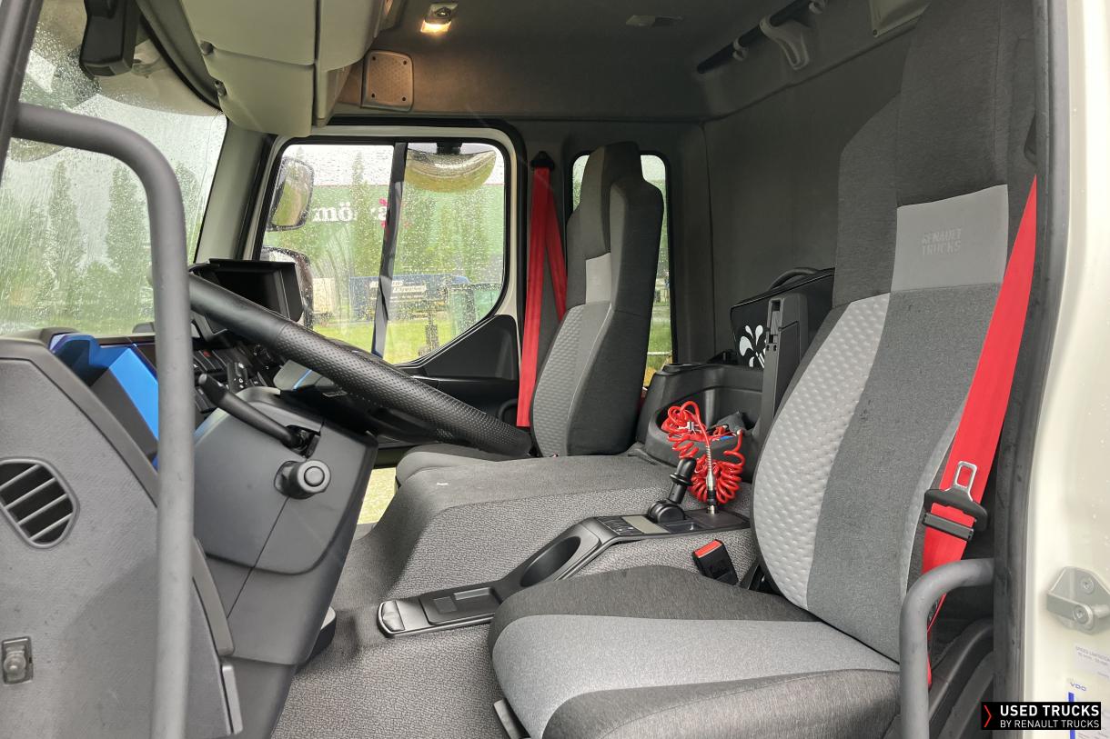 Renault Trucks D Wide 