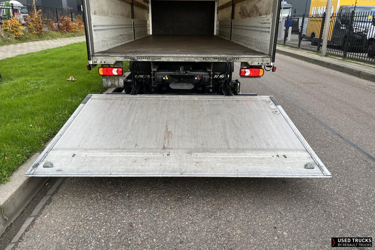 Renault Trucks D 240