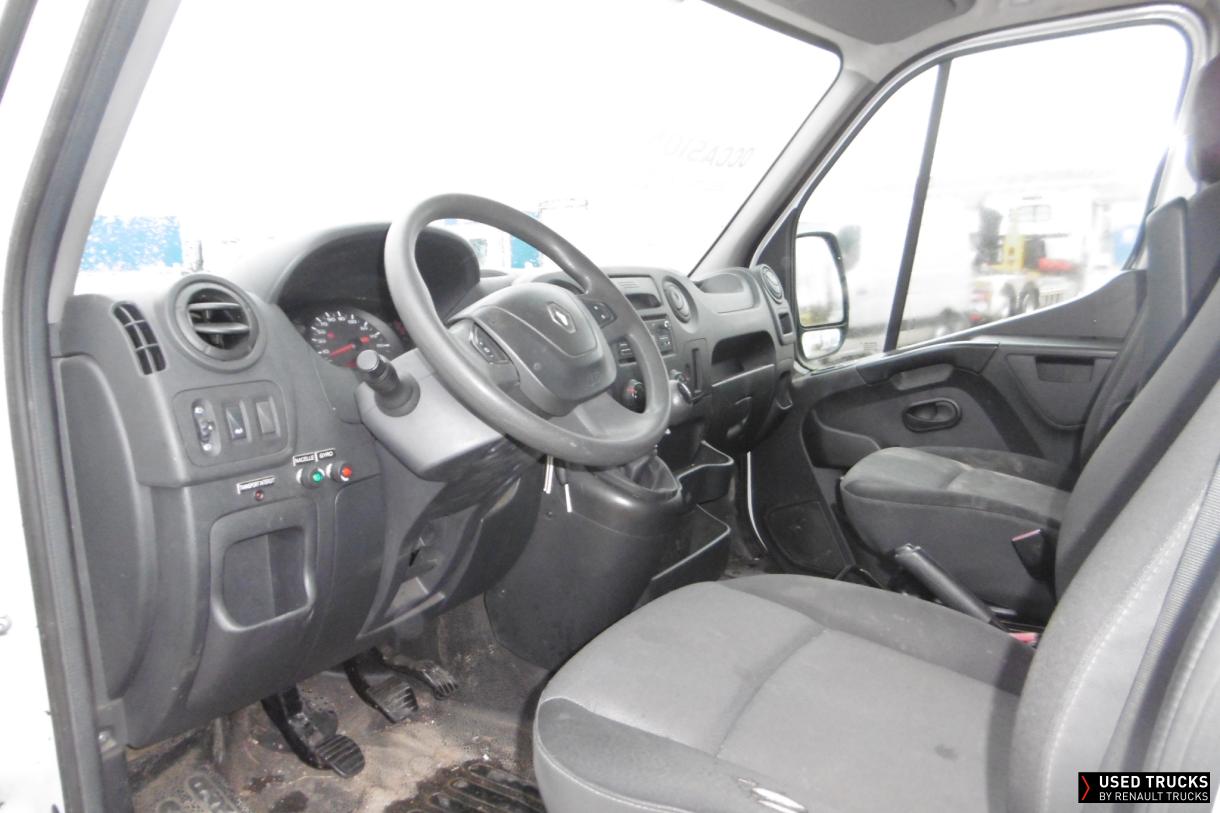 Renault Trucks Master 130
