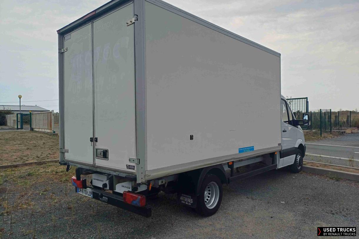 Mercedes-Benz Sprinter 130