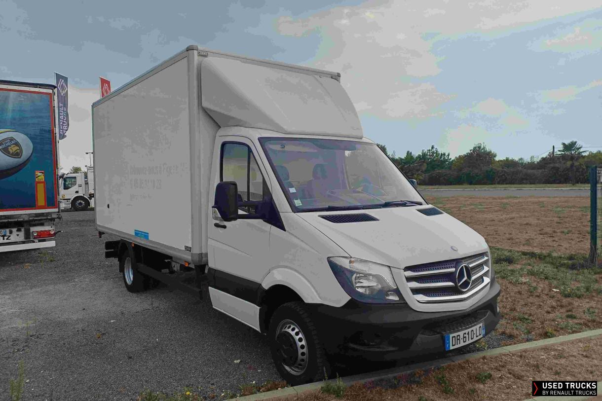 Mercedes-Benz Sprinter 130