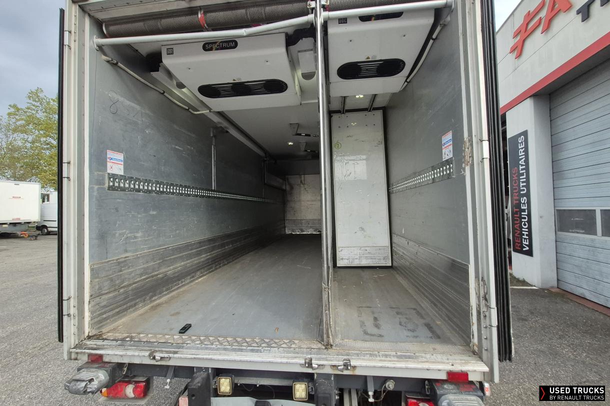 Renault Trucks D 240