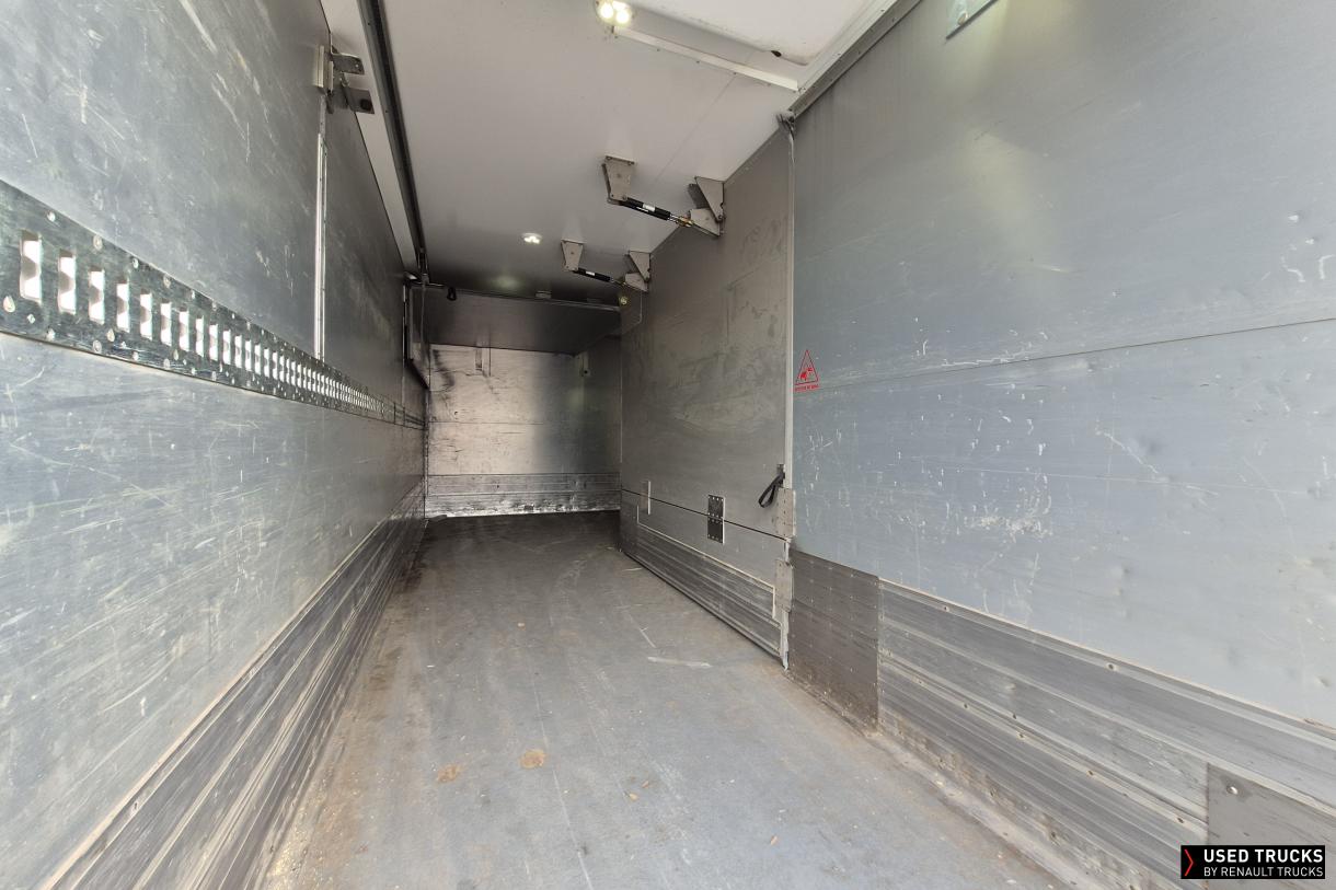Renault Trucks D 240