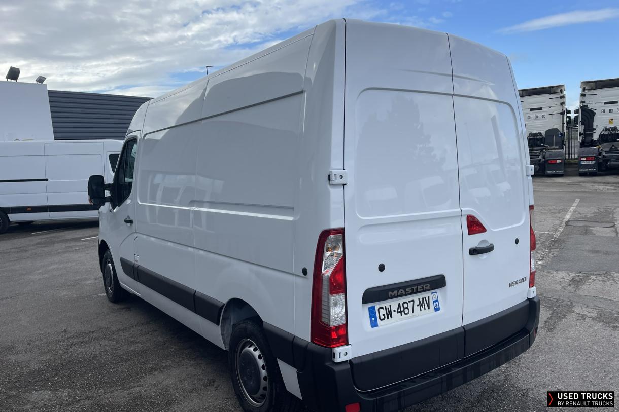 Renault Trucks Master 135