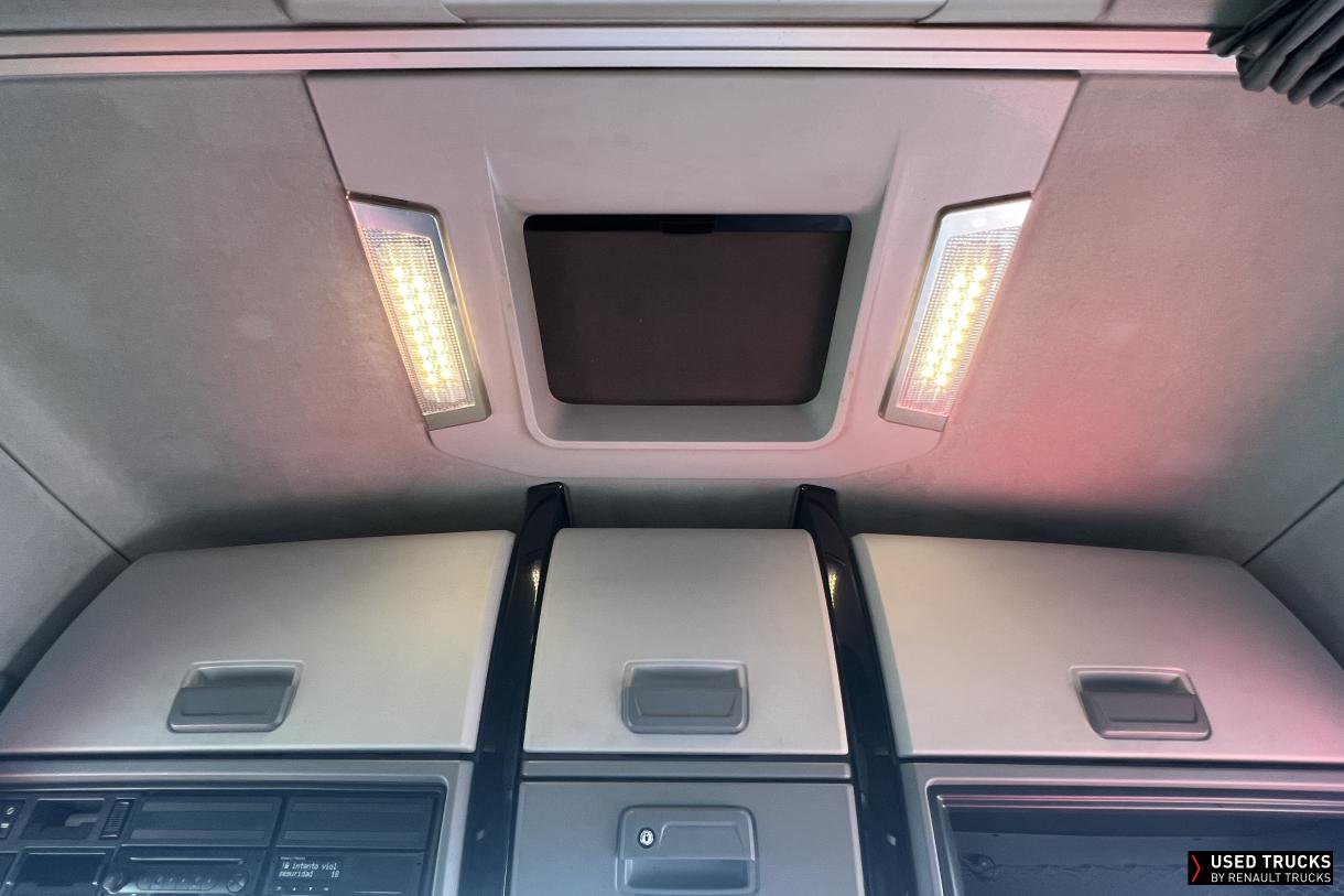 Renault Trucks T High 520