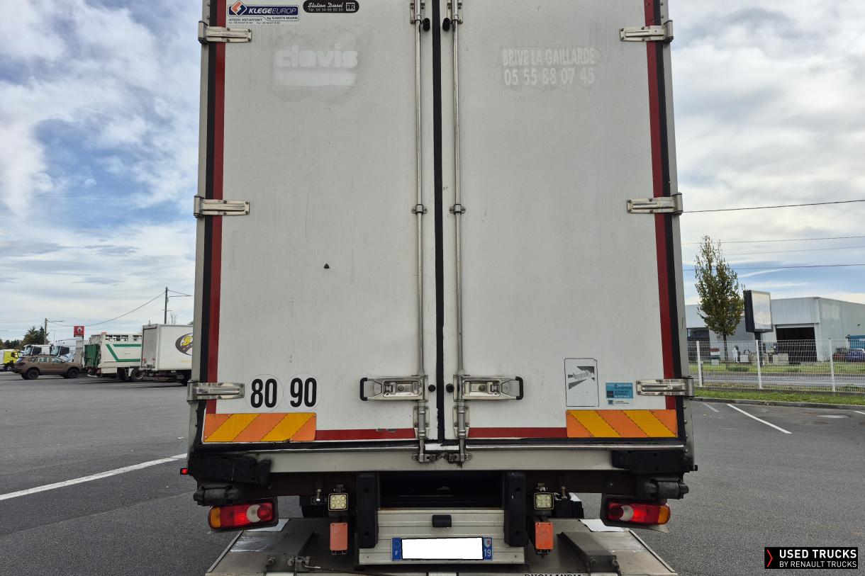 Renault Trucks D Wide 320