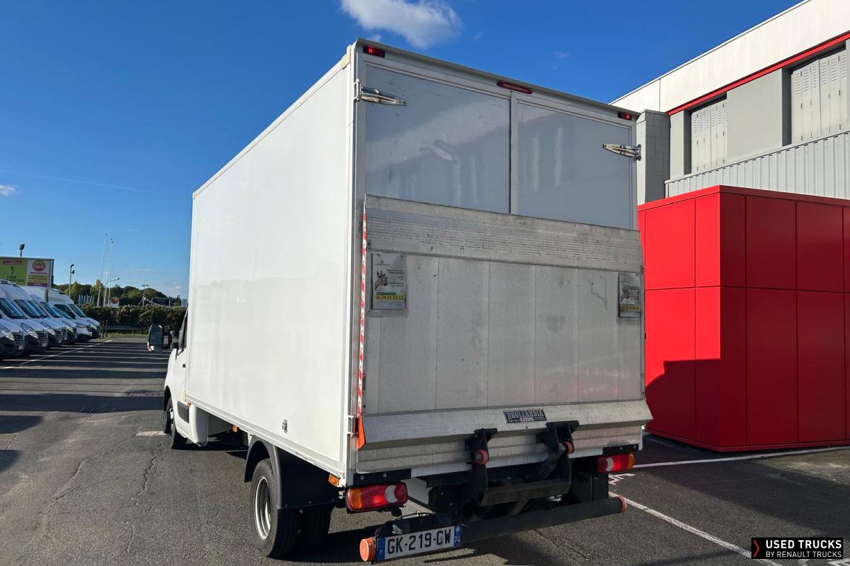 Renault Master 145