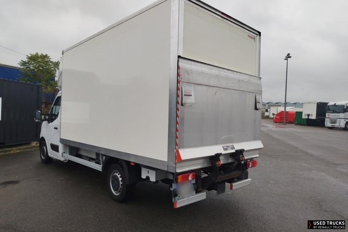 Renault Master 145