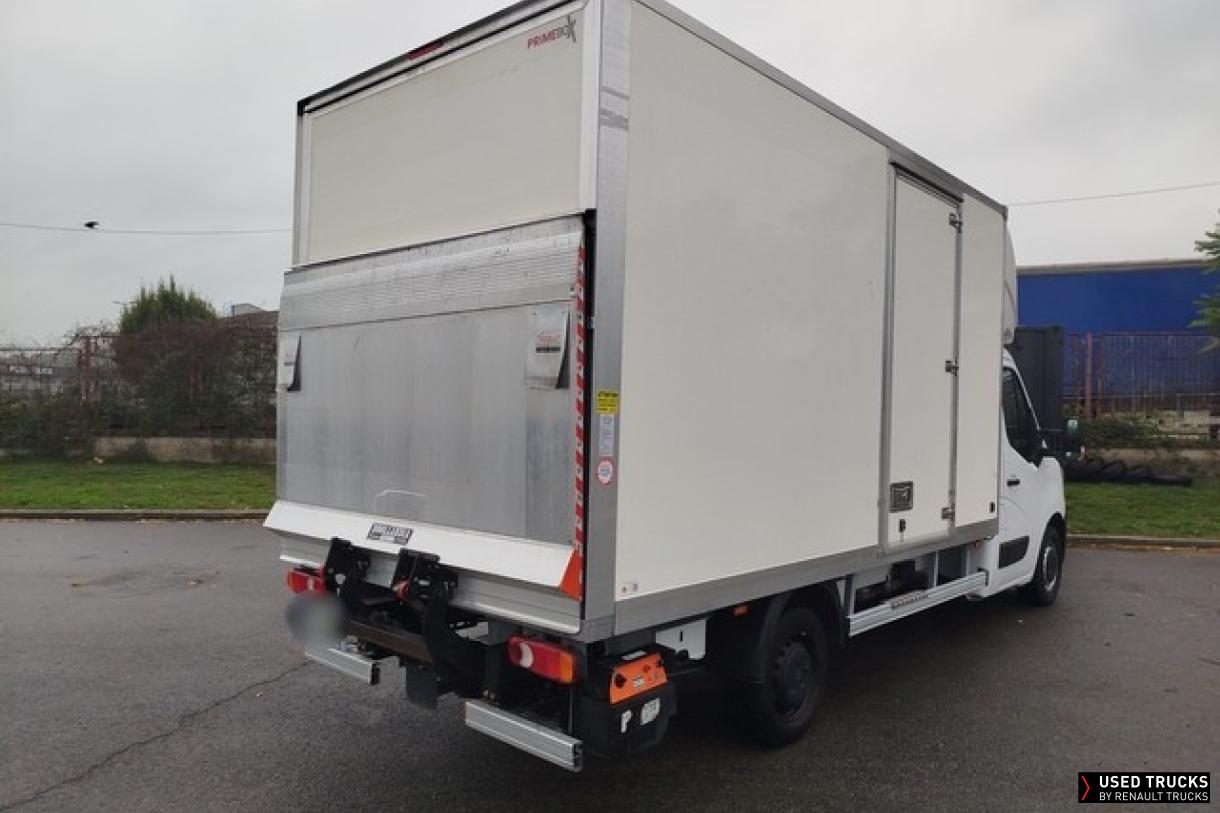 Renault Master 145