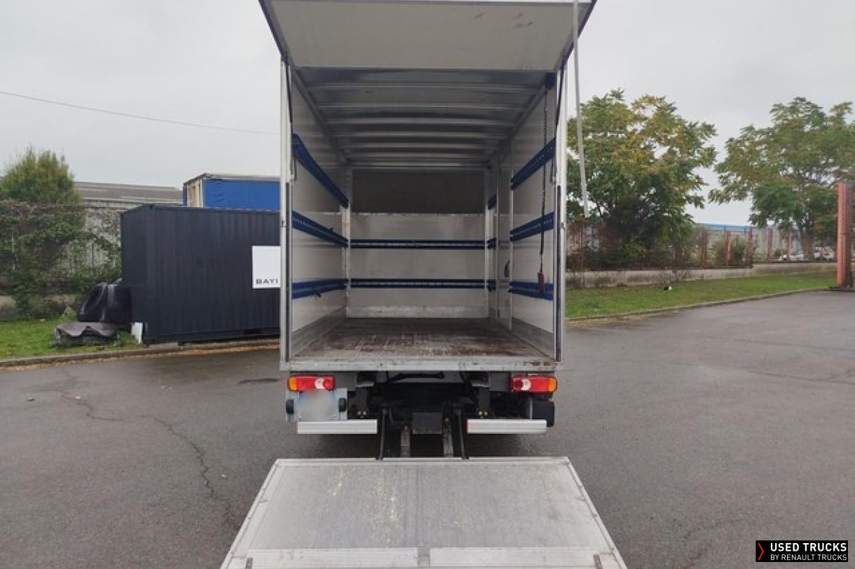 Renault Master 145