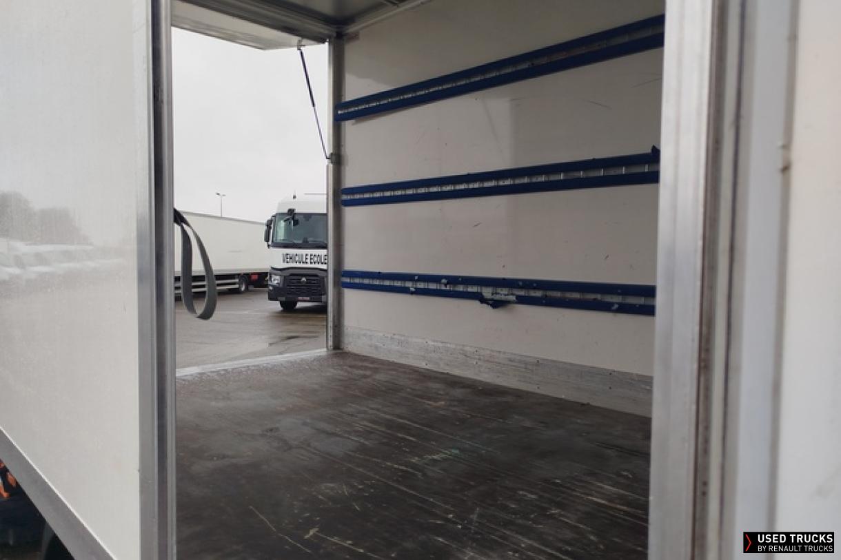 Renault Master 145