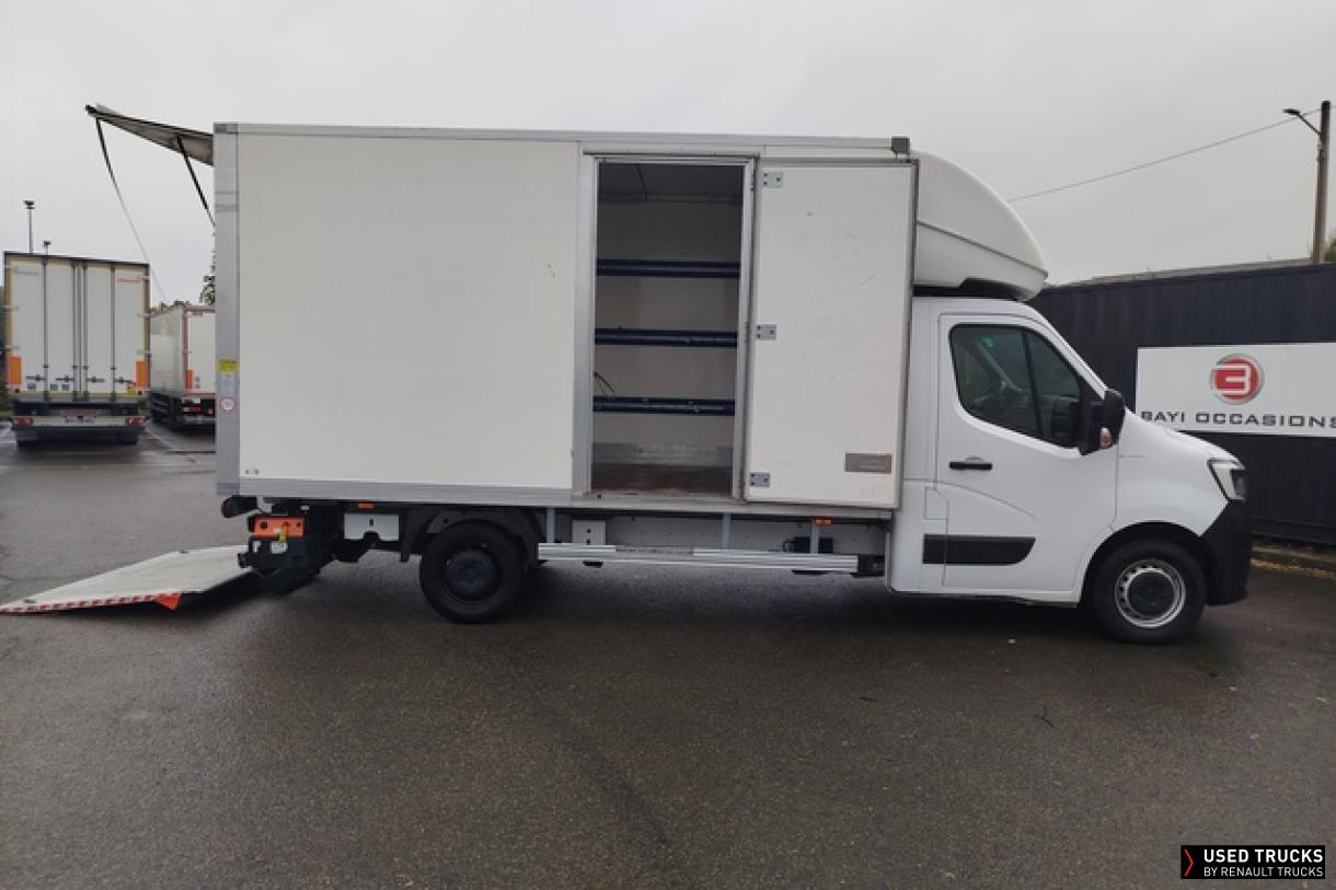 Renault Master 145
