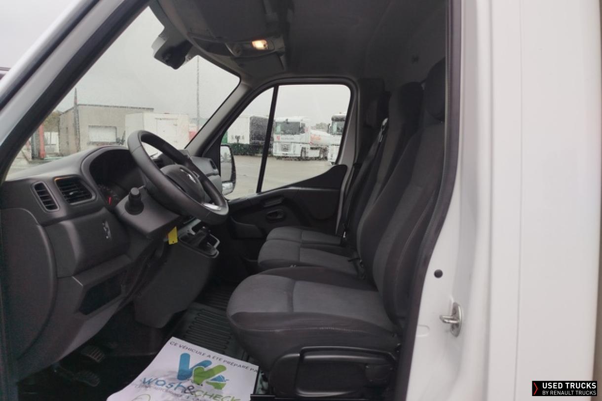 Renault Master 145
