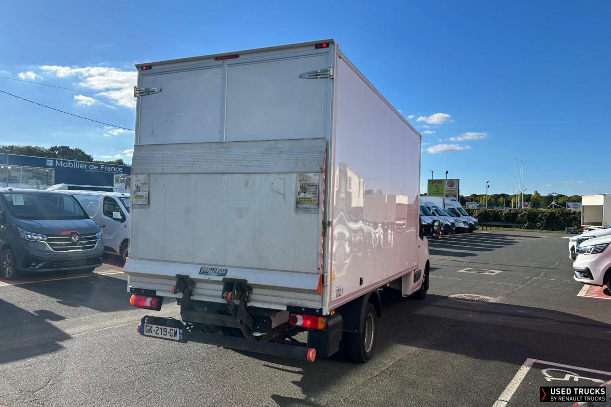 Renault Master 145