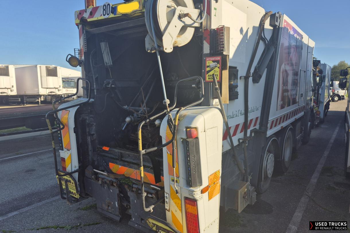 Renault Trucks Premium 180