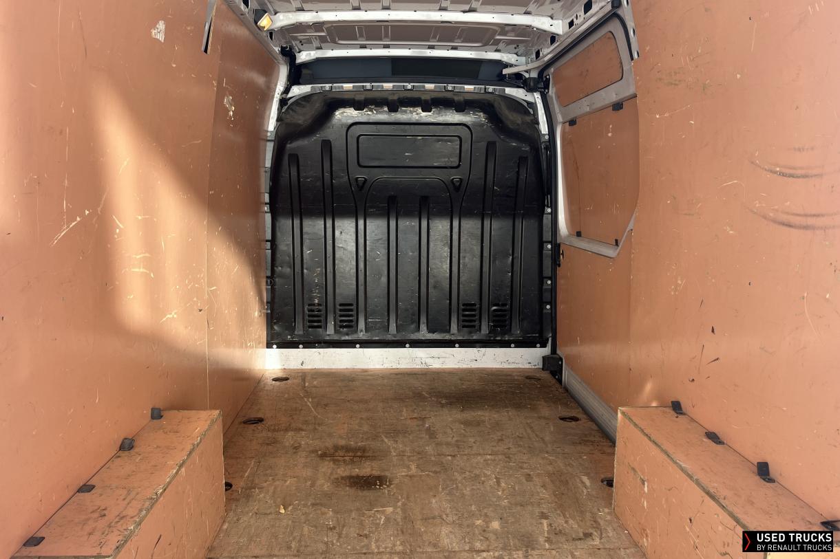 Renault Trucks Master 135