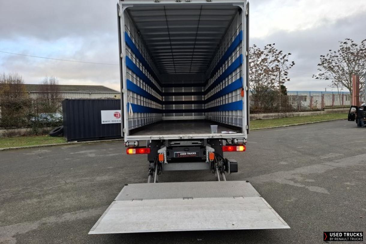 Renault Trucks D Wide 320