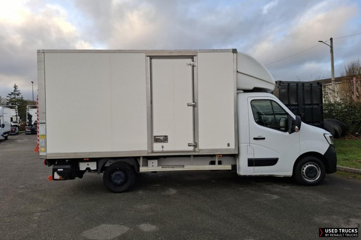 Renault Master 145