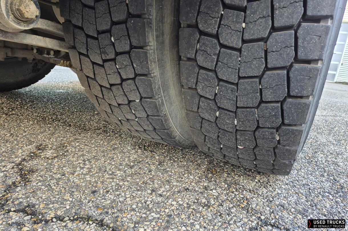 Renault Trucks Premium Distribution 380