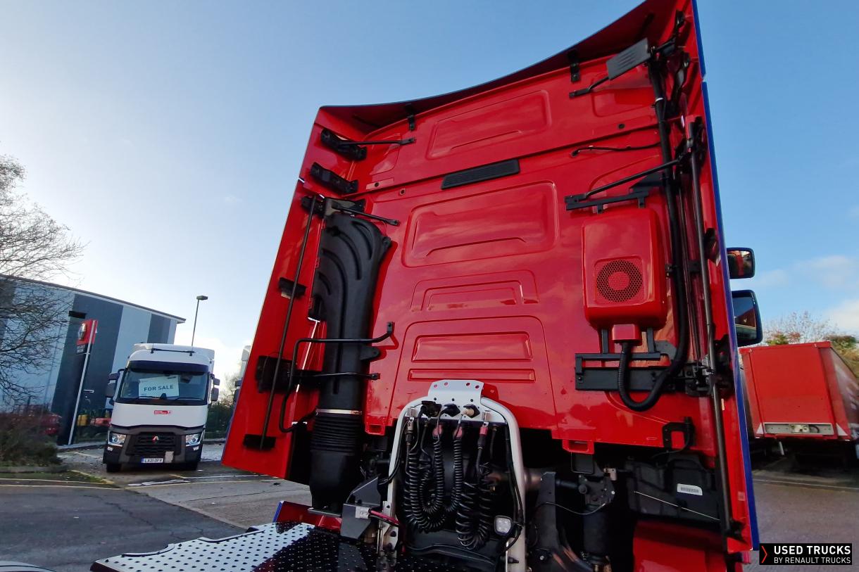 Renault Trucks T High 