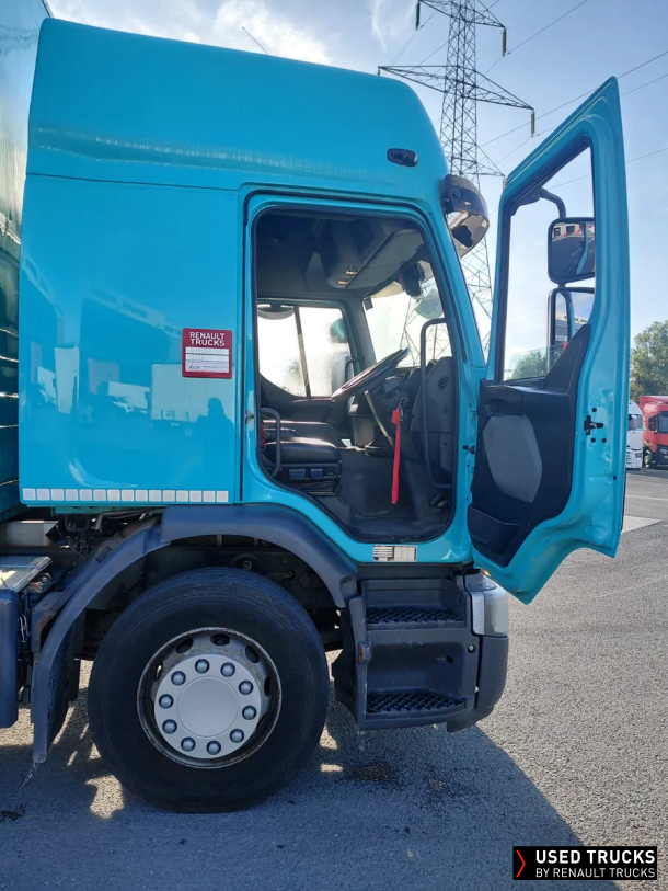 Renault Trucks D Wide 320