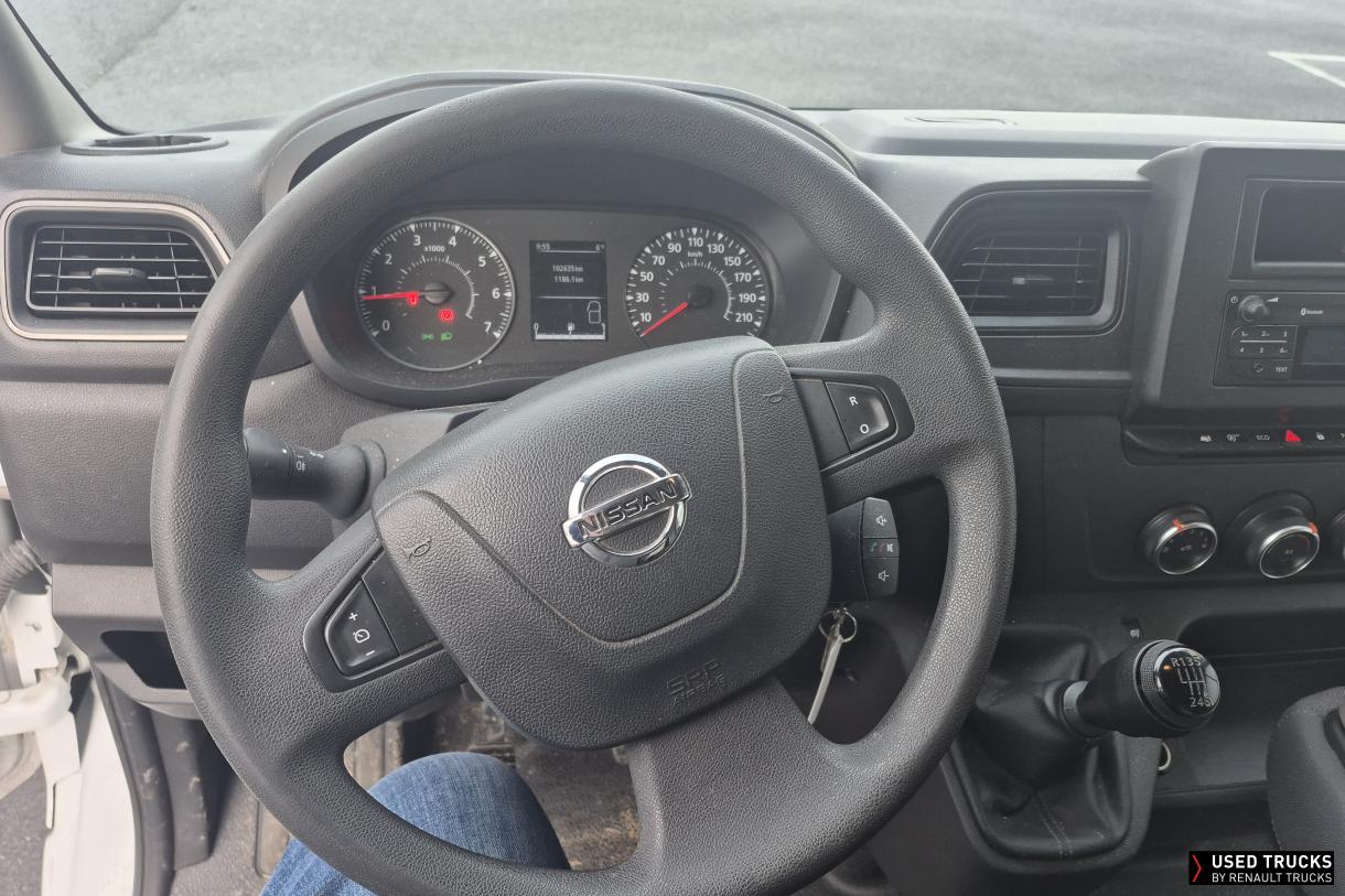 Nissan Interstar 150