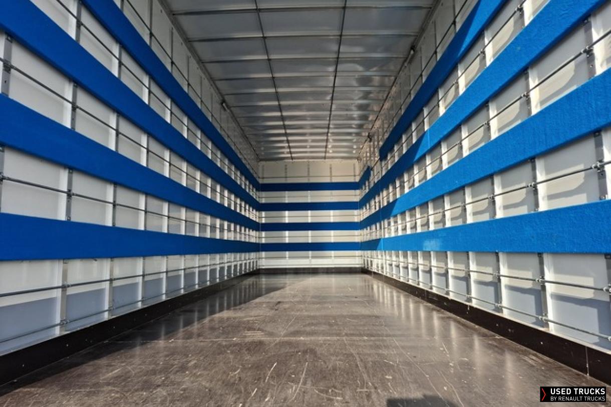 Renault Trucks D Wide 320