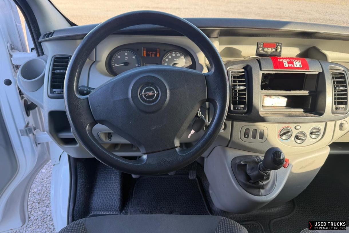 Opel Vivaro 115
