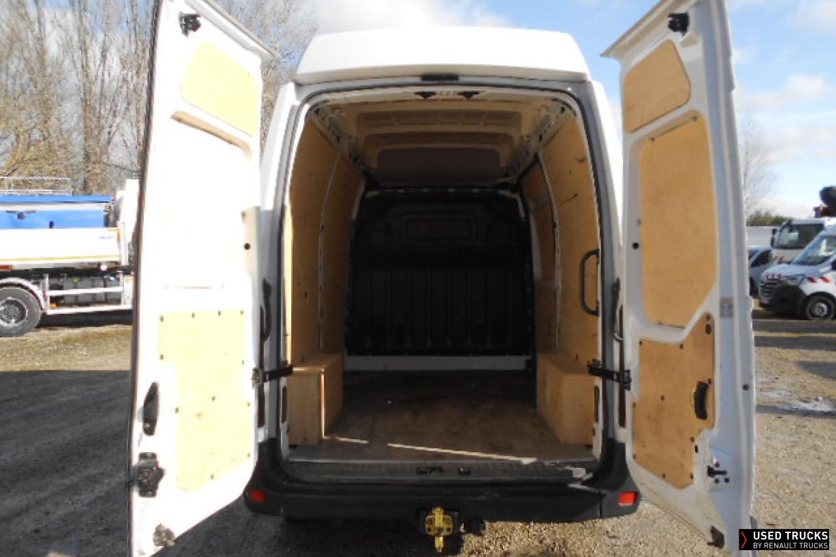 Renault Trucks Master 145