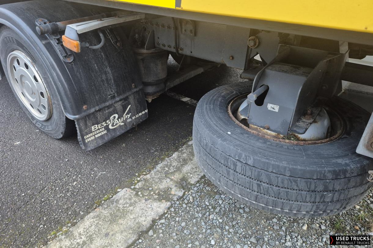 Renault Trucks Midlum 220