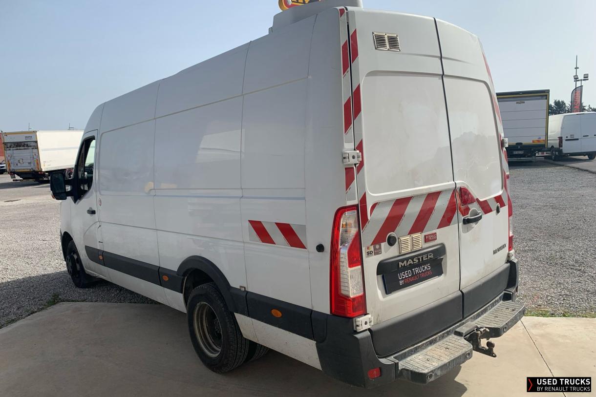 Renault Trucks Master 145