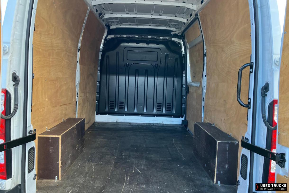 Renault Trucks Master 135