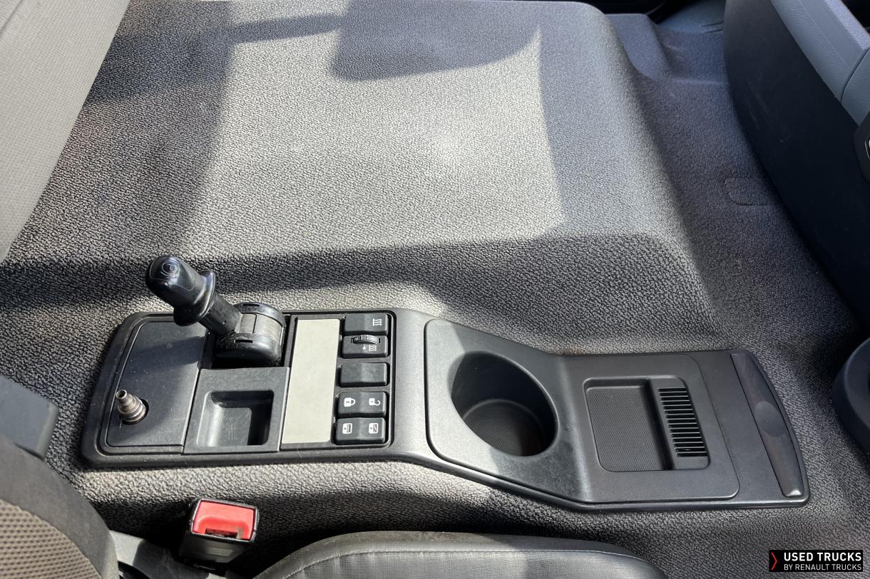 Renault Trucks D Wide 280