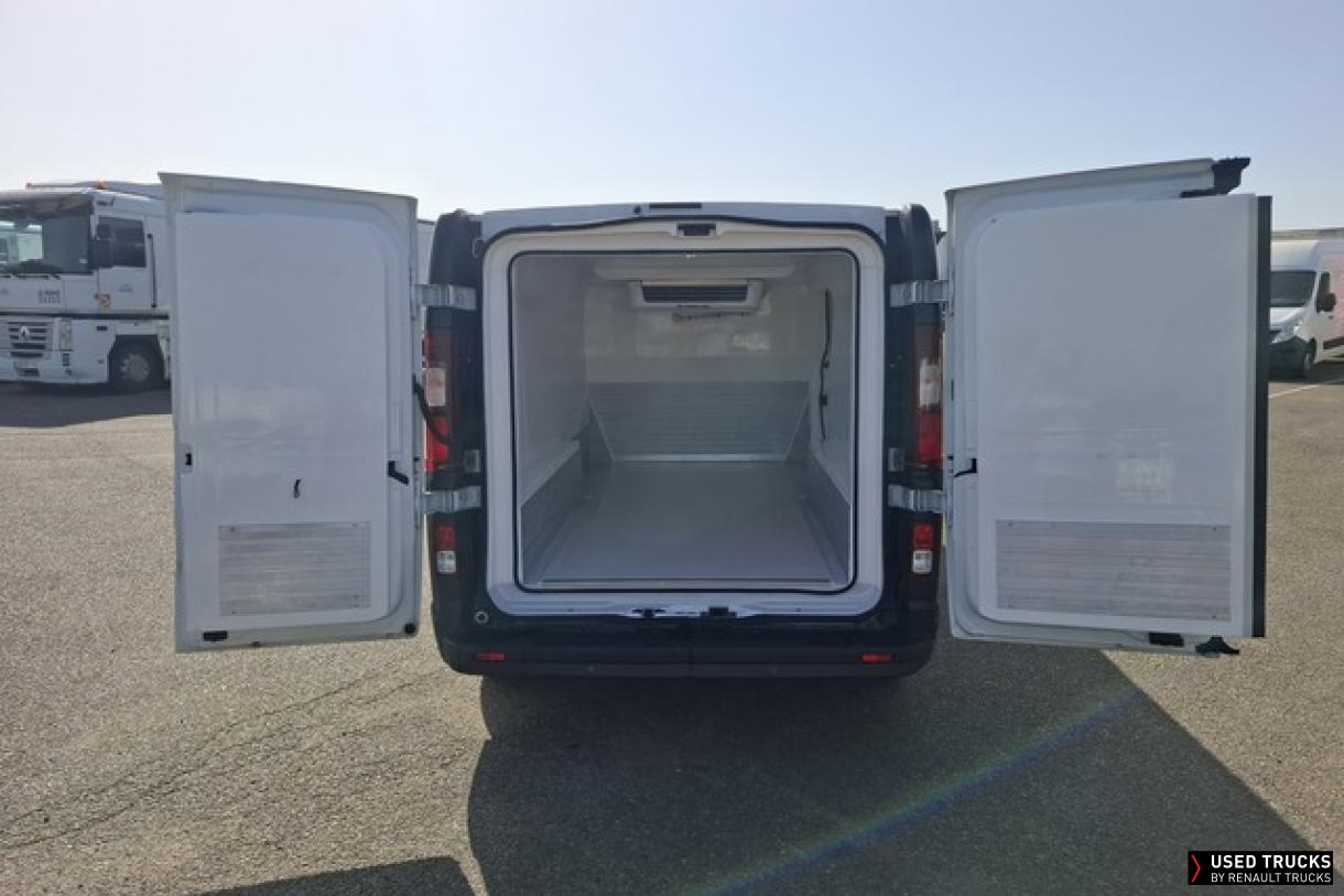 Nissan Primastar 150