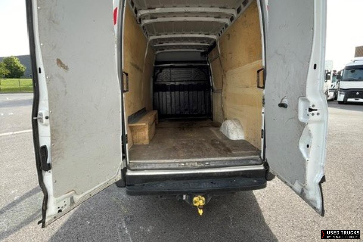 Iveco Daily 156