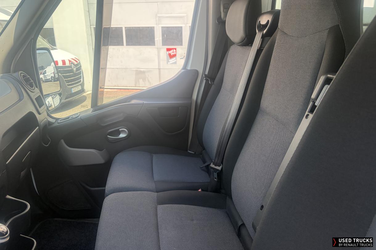 Renault Master 145
