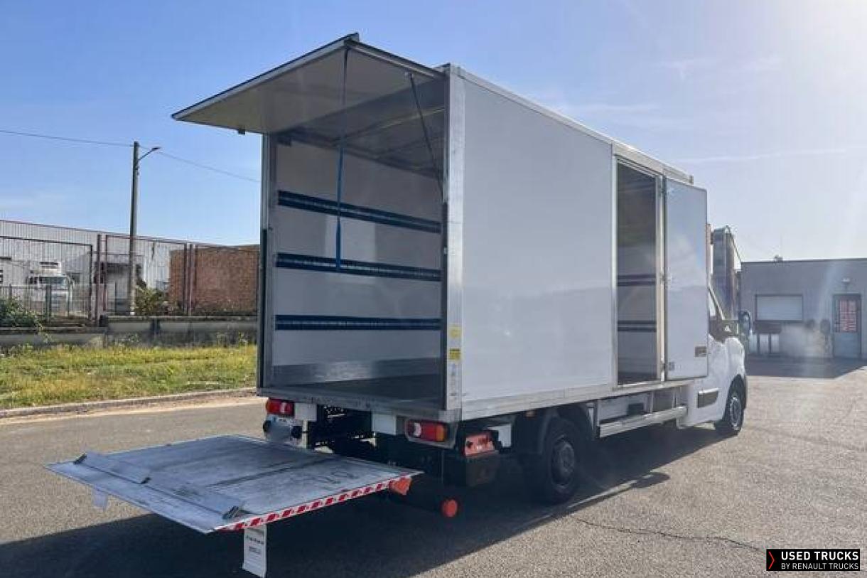 Renault Master 145