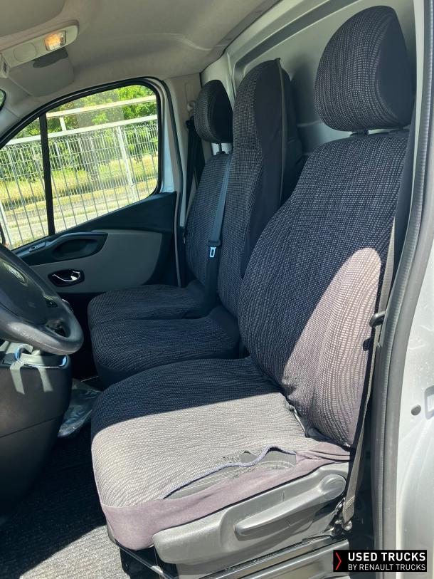 Renault Trafic 145