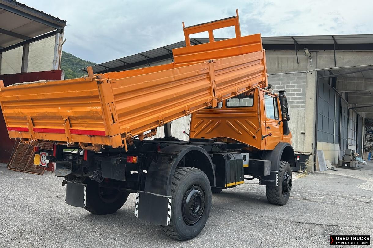 Mercedes-Benz Unimog 240