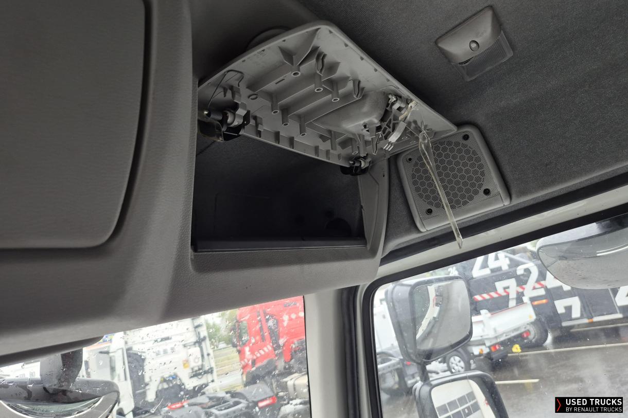 Renault Trucks D 240