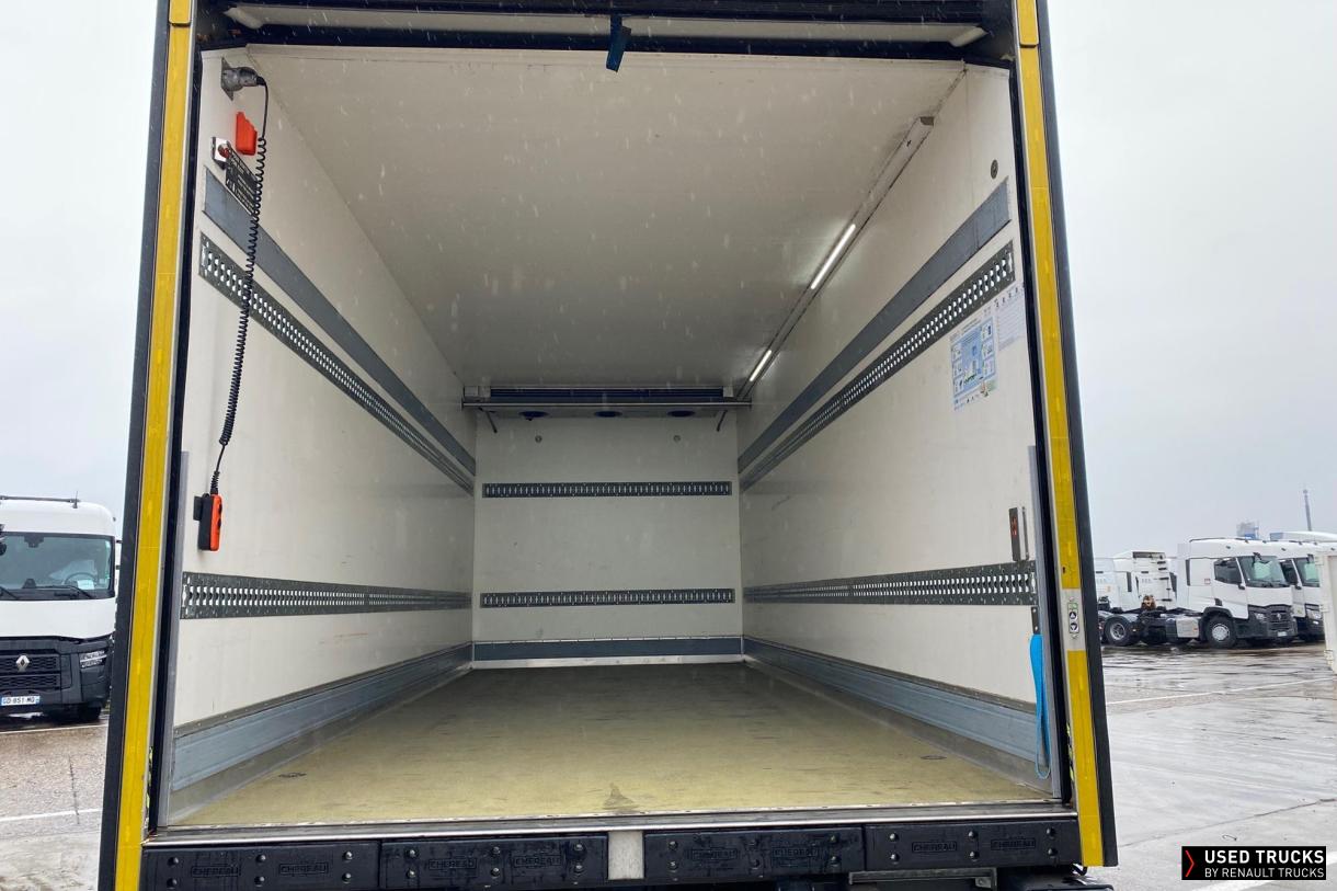 Renault Trucks D 