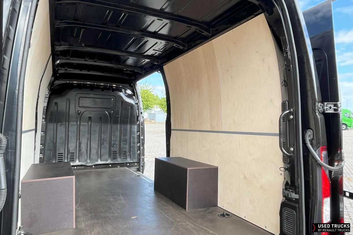 Renault Trucks Master 145
