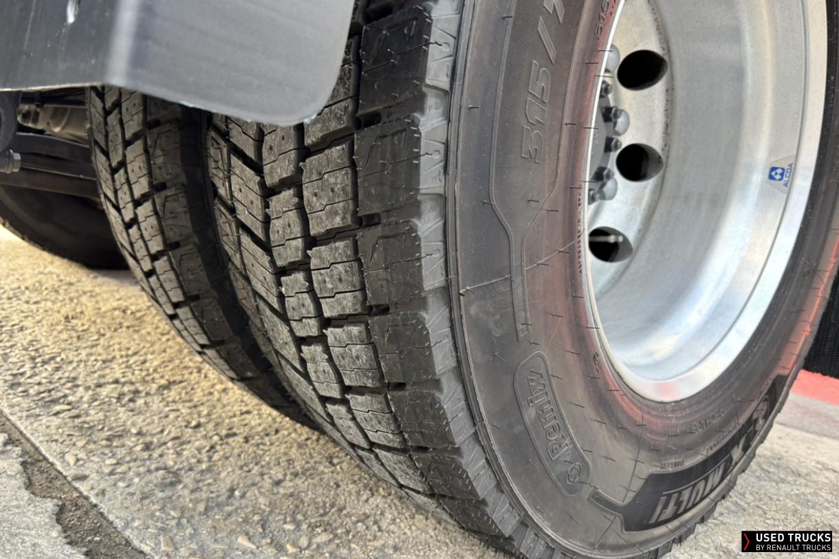 Renault Trucks T 440